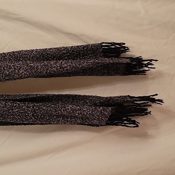 FRINGE SCARF - Picture 2 of 2